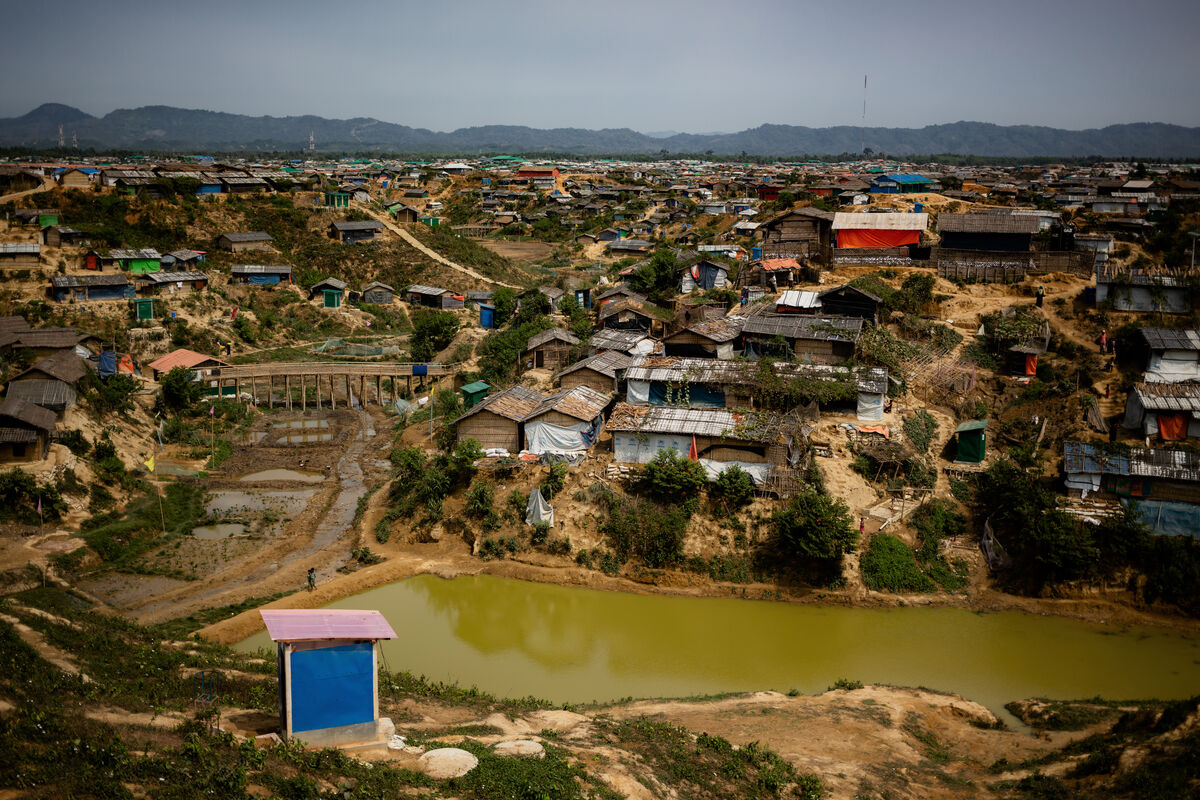 Kutupalong Rohingya refugee camp on the Myanmar-Bangladesh border. Image credit: Louis Leeson/LSHTM. Cox&#039;s Bazar, Bangladesh is one of the three case studies for this project.