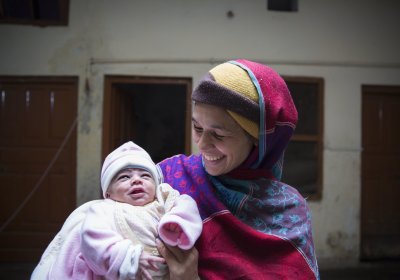 Mother with her newborn baby nine days since her delivery where she suffered from postpartum haemorrhage and was given tranexamic acid. Rawalpindi, Pakistan. Saiyna Bashir © Wellcome Trust 